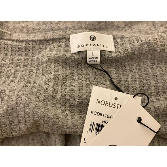 Socialite Women's Cropped Cardigan Sweater Large Grey NWT V-Neck Long Sleeve - Picture 8 of 8